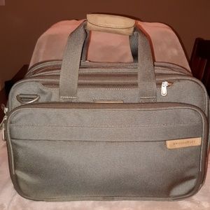 Expandable Briefcase